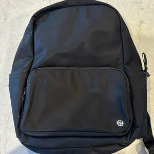Everywhere Backpack 22L
